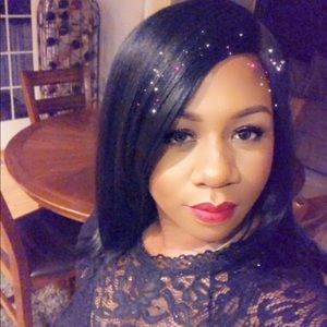 Meet your Posher, Iesha